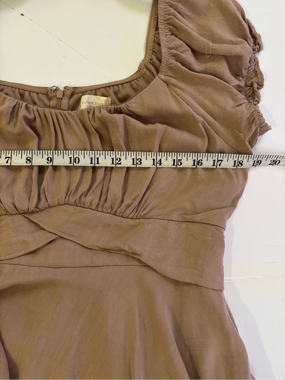 Altar’d State Romper XXL Taupe Brown Puff Sleeve Ruffle Tie Waist 100% Rayon - Picture 7 of 8